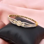 Luminous Gold Diamond Bracelet with Adjustable Lock System - Image 4